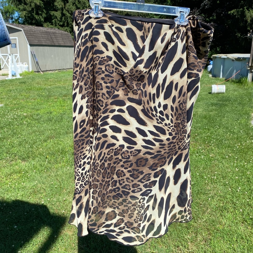 Dress Barn Leopard Print midi skirt size XL